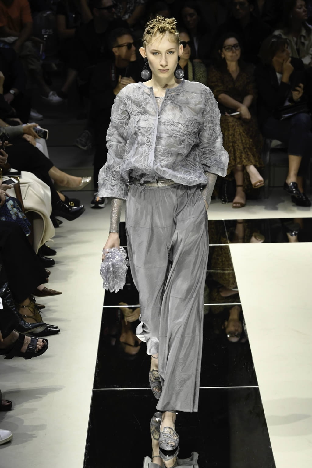Fashion Week Milan Spring/Summer 2020 look 40 from the Giorgio Armani collection womenswear