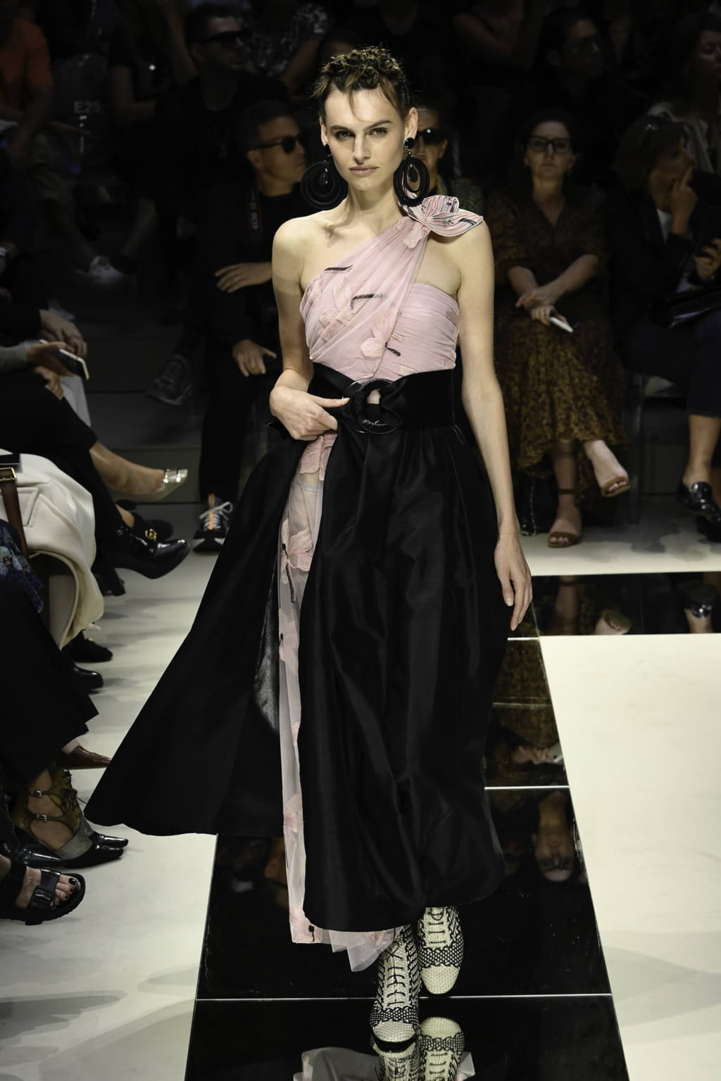 Fashion Week Milan Spring/Summer 2020 look 51 de la collection Giorgio Armani womenswear
