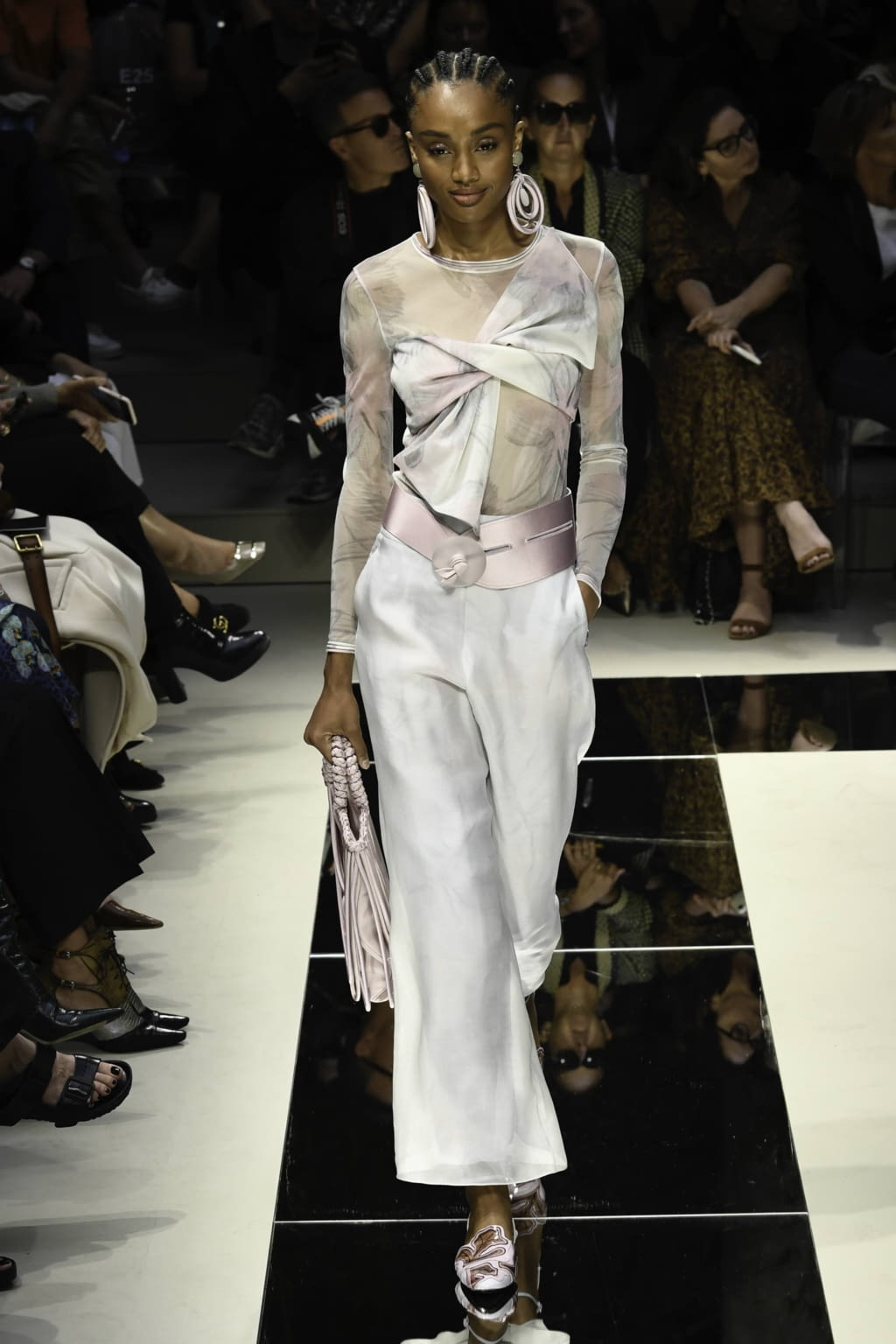 Fashion Week Milan Spring/Summer 2020 look 56 de la collection Giorgio Armani womenswear