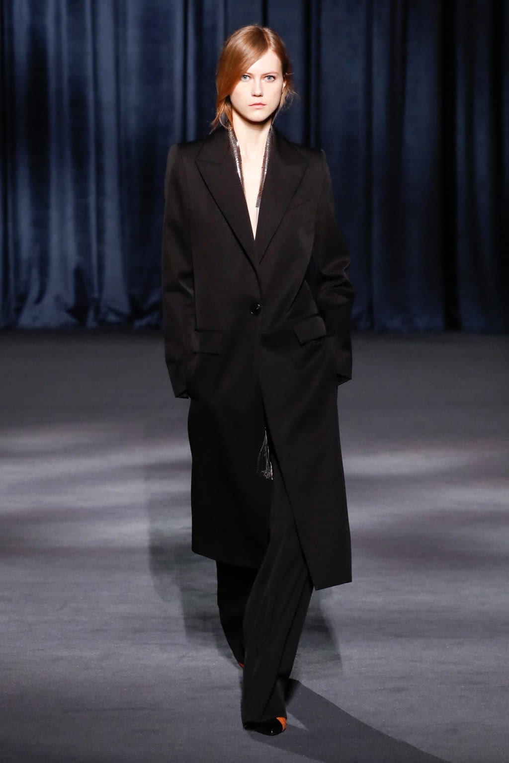 Fashion Week Paris Fall/Winter 2018 look 50 de la collection Givenchy womenswear