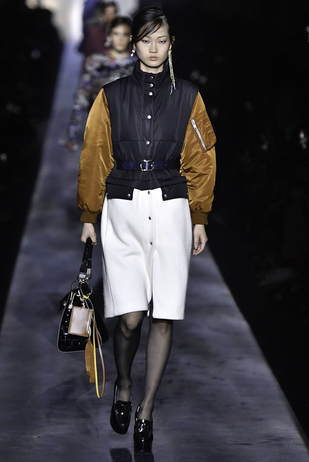 Fashion Week Paris Fall/Winter 2019 look 39 de la collection Givenchy womenswear