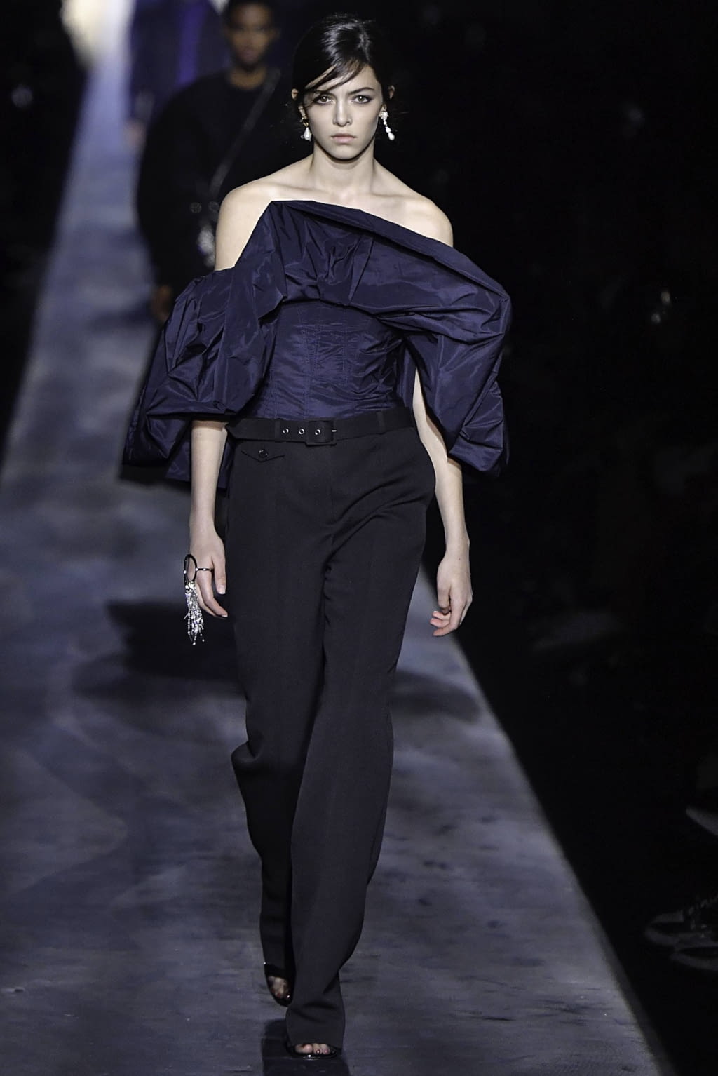 Fashion Week Paris Fall/Winter 2019 look 42 de la collection Givenchy womenswear