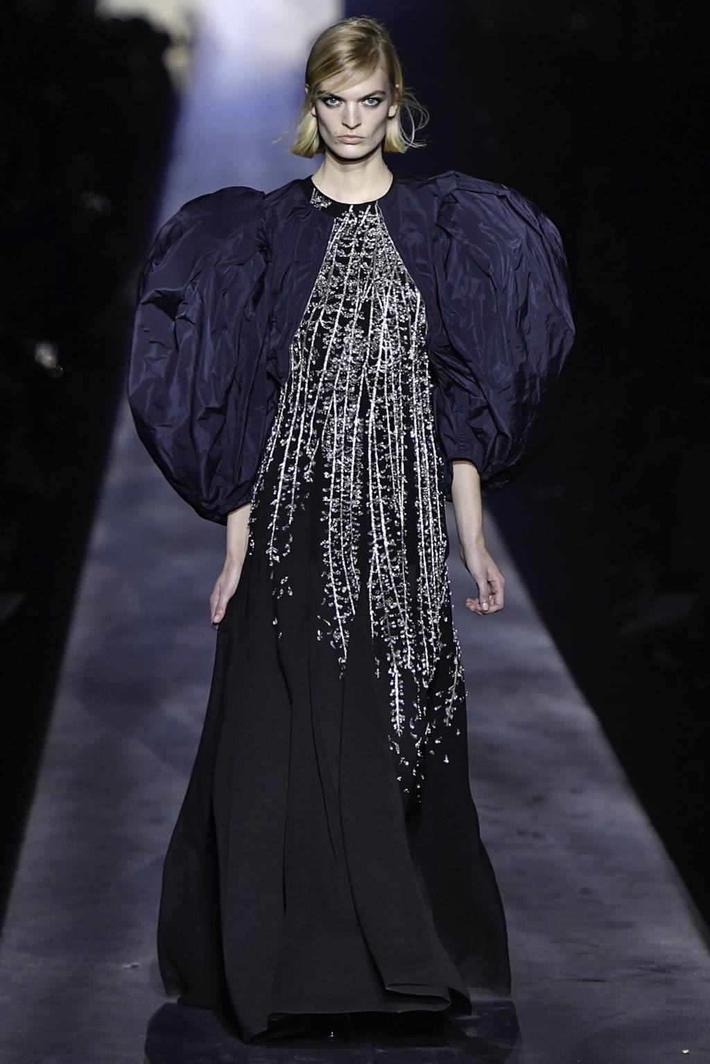 Fashion Week Paris Fall/Winter 2019 look 64 de la collection Givenchy womenswear