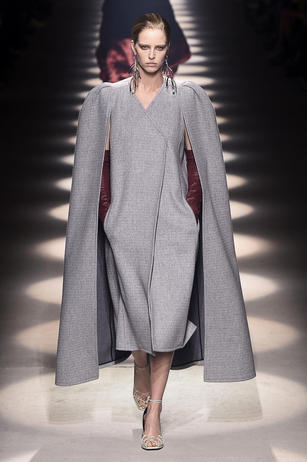 Fashion Week Paris Fall/Winter 2020 look 13 de la collection Givenchy womenswear