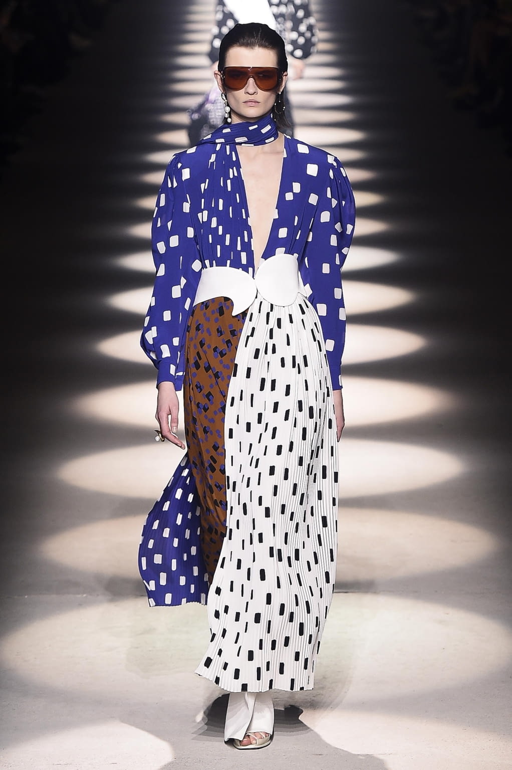 Fashion Week Paris Fall/Winter 2020 look 27 de la collection Givenchy womenswear