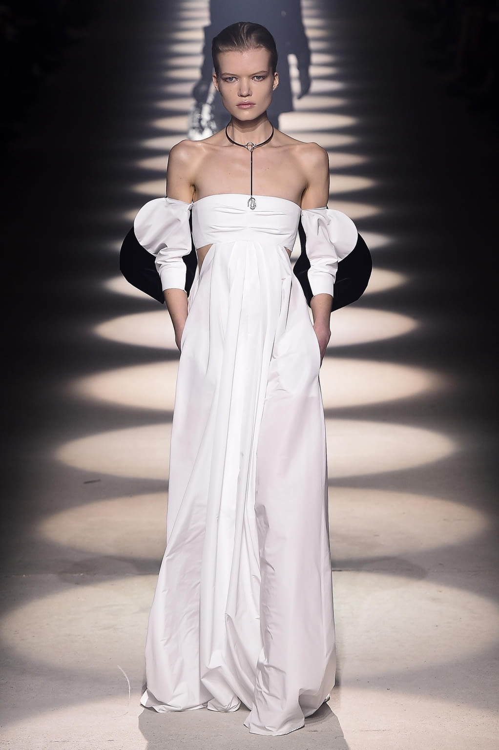 Fashion Week Paris Fall/Winter 2020 look 41 de la collection Givenchy womenswear