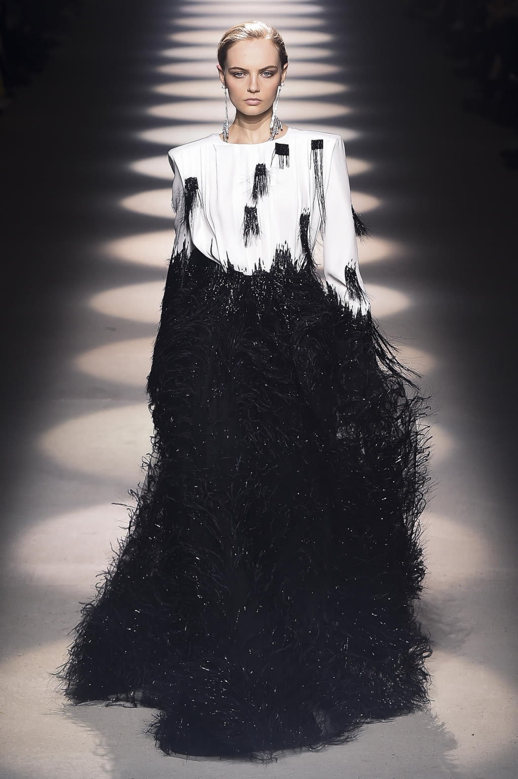 Fashion Week Paris Fall/Winter 2020 look 47 de la collection Givenchy womenswear