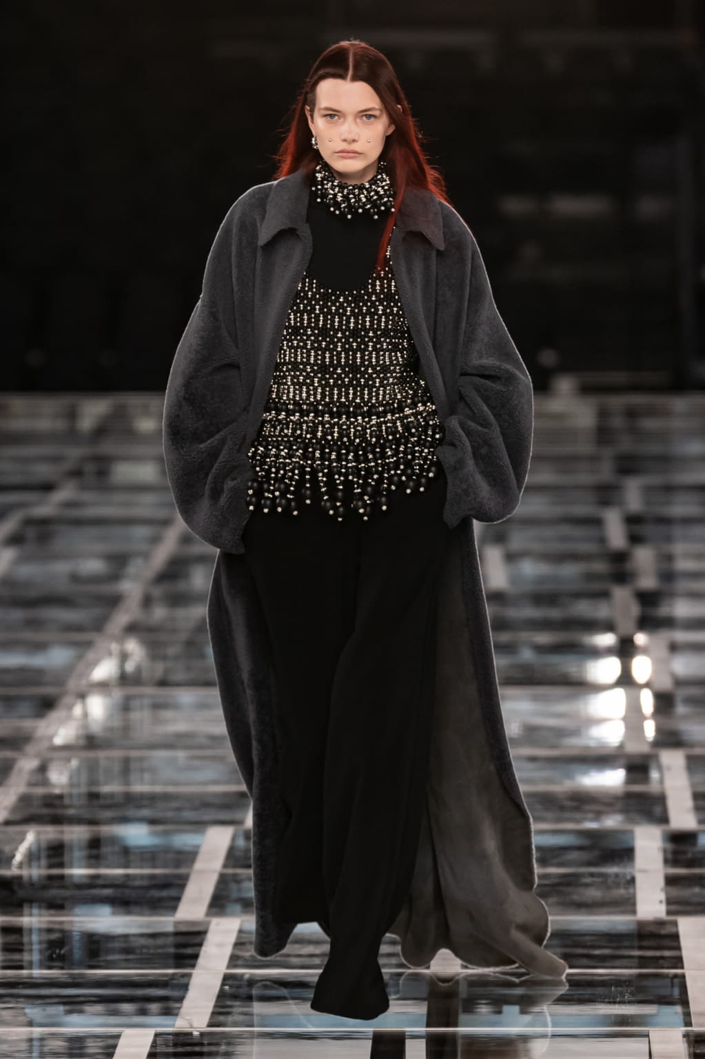 Fashion Week Paris Fall/Winter 2022 look 21 from the Givenchy collection womenswear