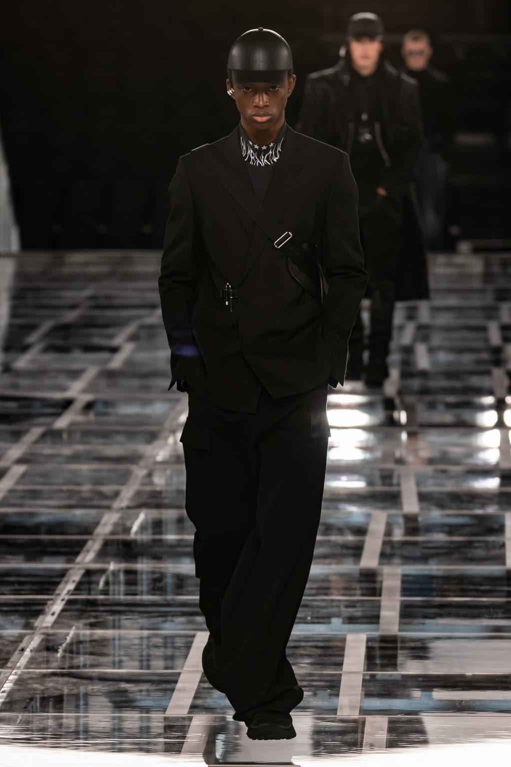 Fashion Week Paris Fall/Winter 2022 look 47 from the Givenchy collection 女装
