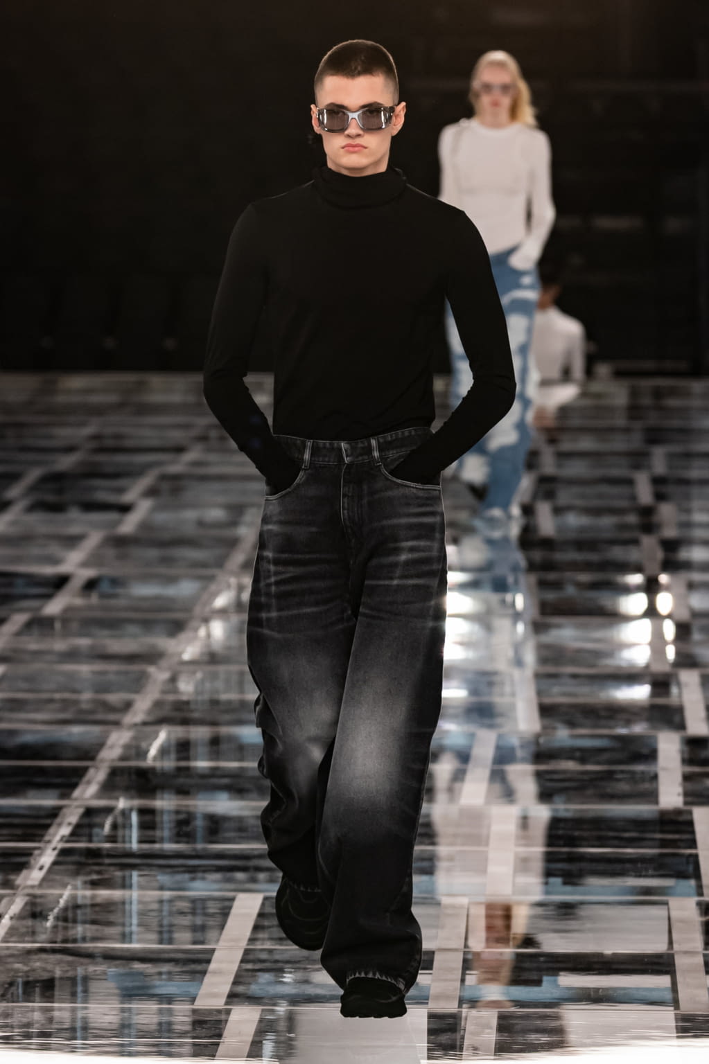 Fashion Week Paris Fall/Winter 2022 look 49 de la collection Givenchy womenswear