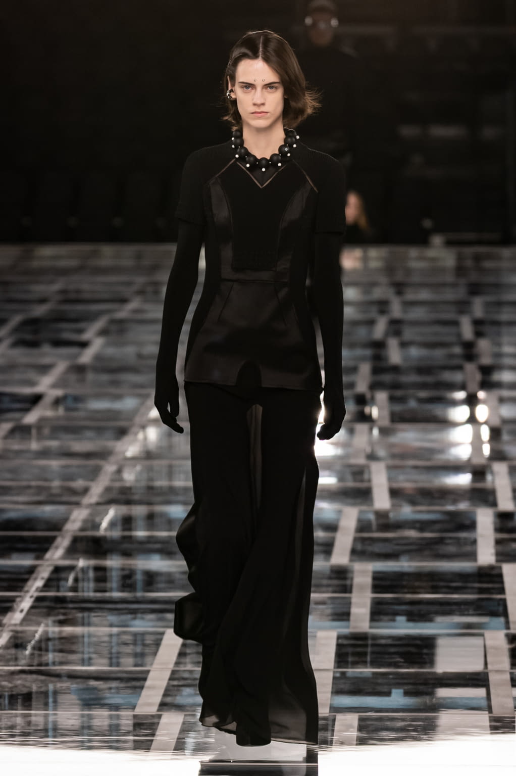 Fashion Week Paris Fall/Winter 2022 look 57 from the Givenchy collection womenswear
