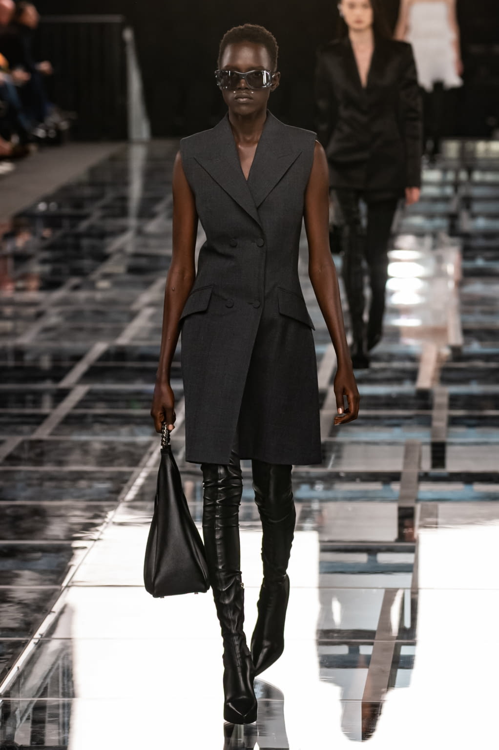 Fashion Week Paris Fall/Winter 2022 look 66 from the Givenchy collection womenswear