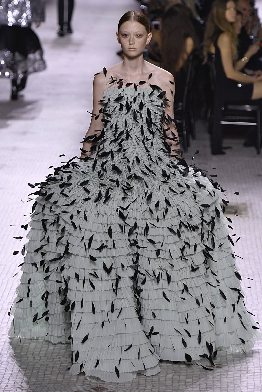 Fashion Week Paris Fall/Winter 2019 look 26 de la collection Givenchy couture