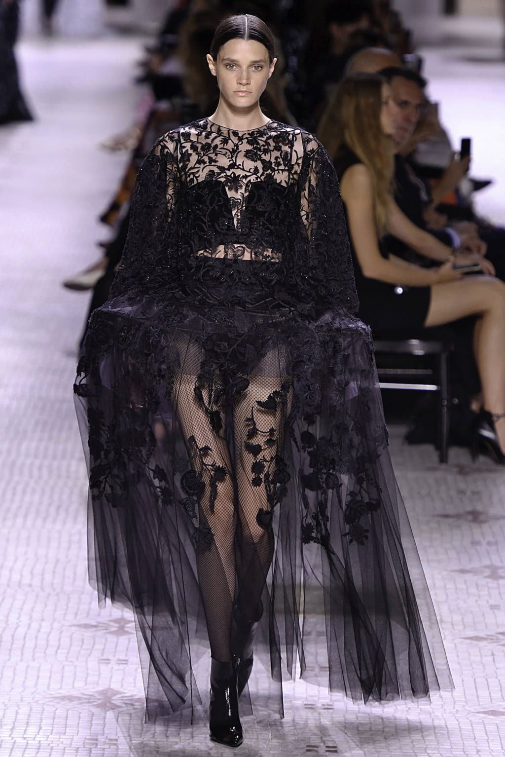 Fashion Week Paris Fall/Winter 2019 look 35 de la collection Givenchy couture