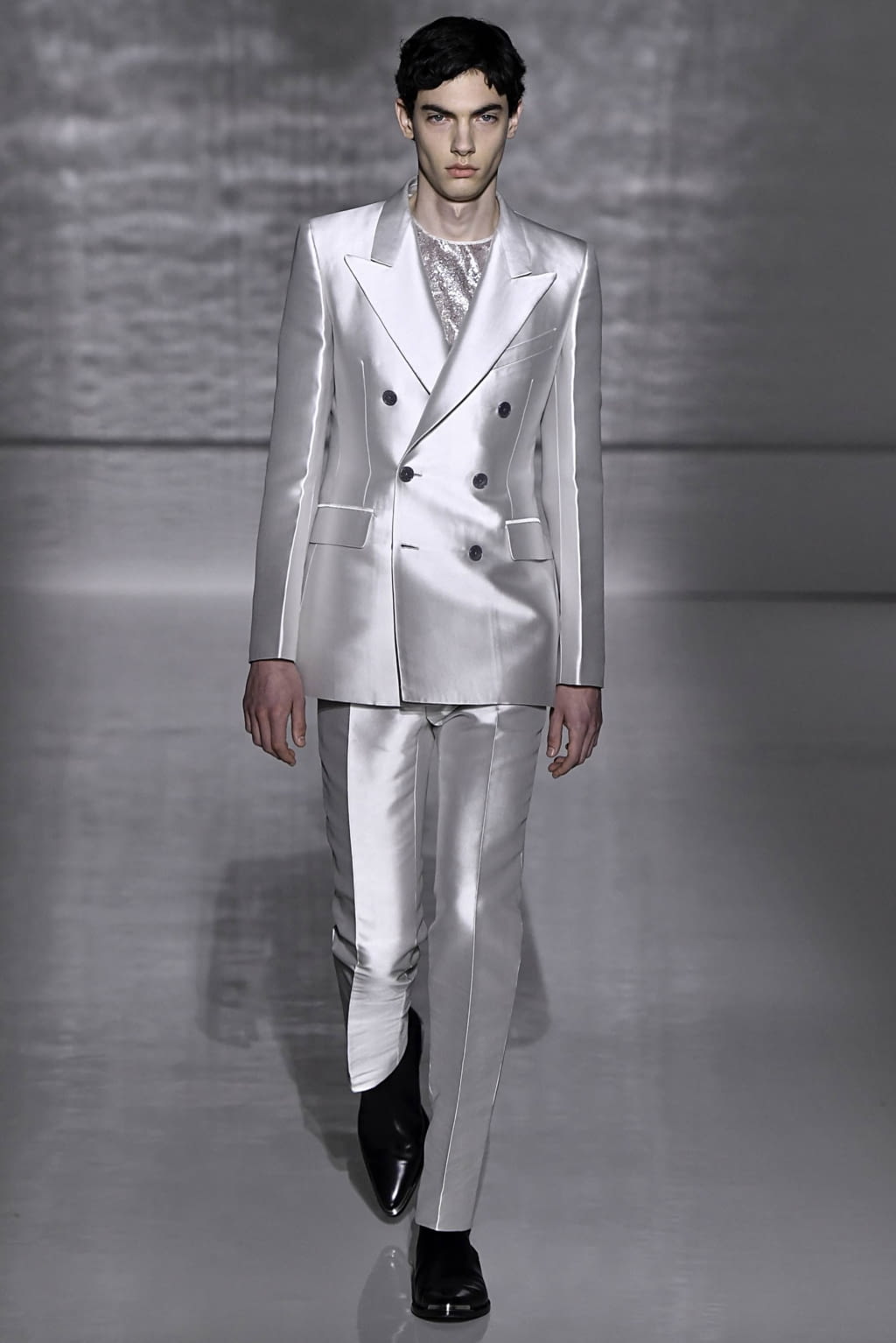 Fashion Week Paris Spring/Summer 2019 look 40 from the Givenchy collection 高级定制