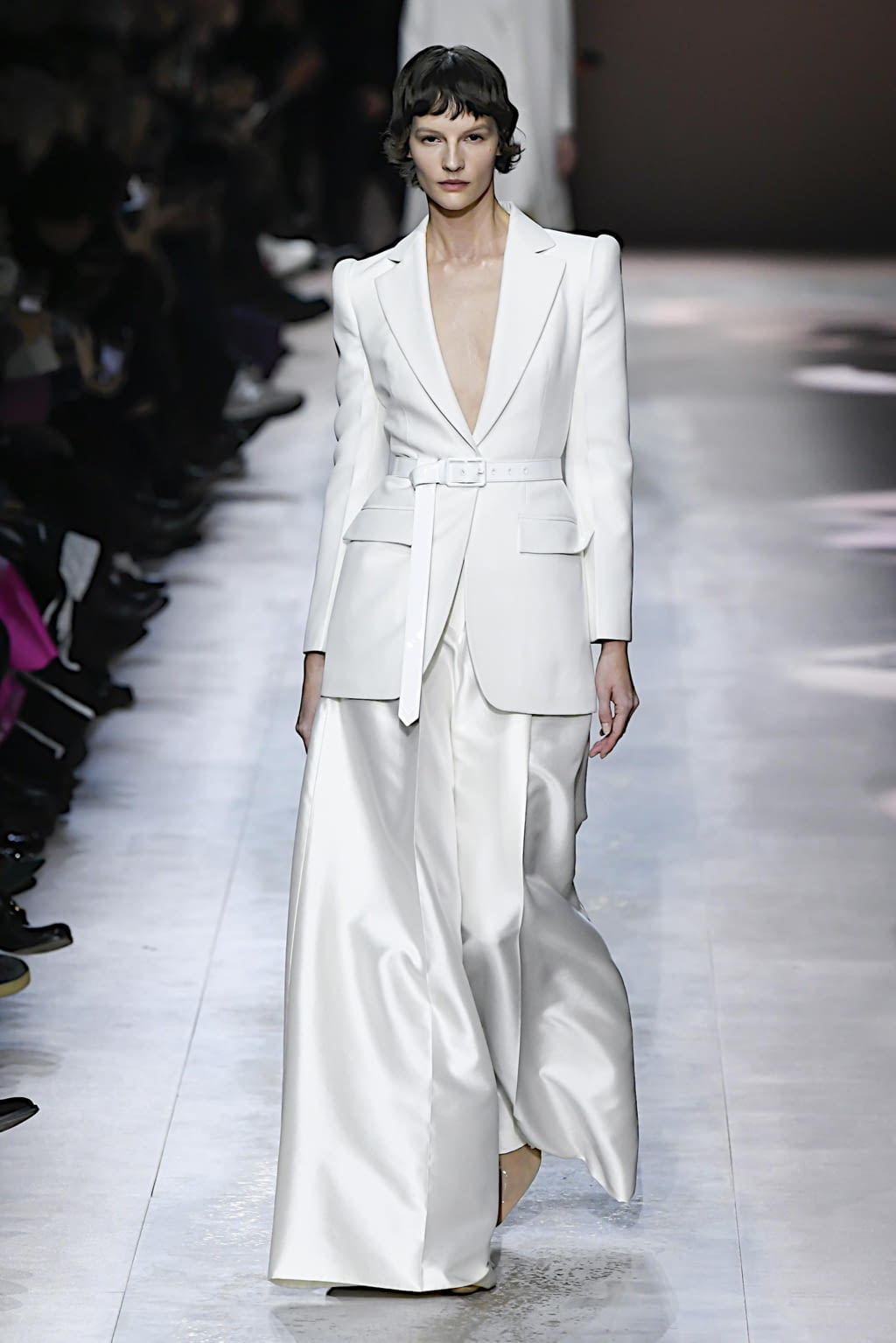 Fashion Week Paris Spring/Summer 2020 look 1 de la collection Givenchy couture