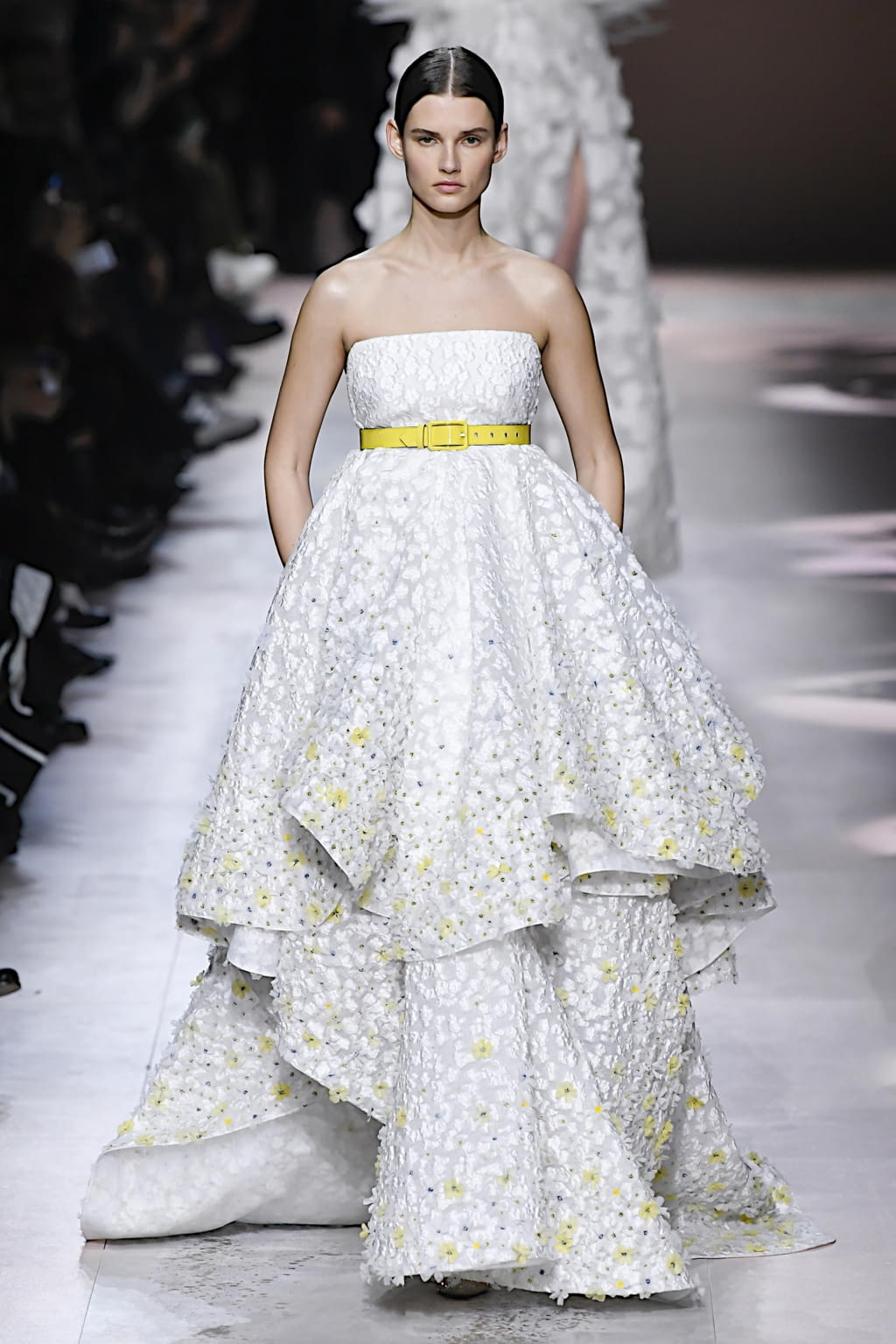 Fashion Week Paris Spring/Summer 2020 look 12 de la collection Givenchy couture
