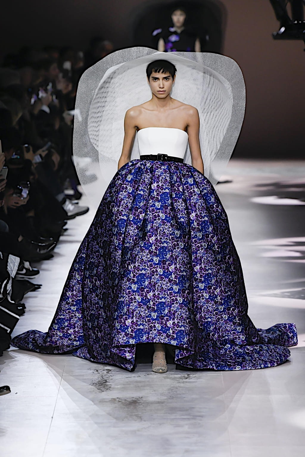 Fashion Week Paris Spring/Summer 2020 look 14 de la collection Givenchy couture