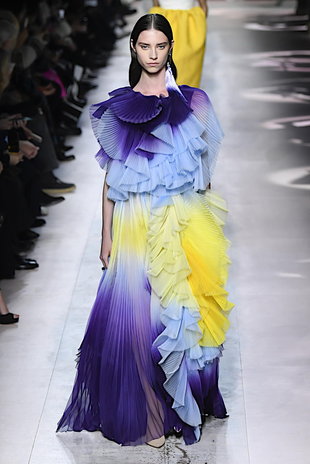 Fashion Week Paris Spring/Summer 2020 look 17 de la collection Givenchy couture