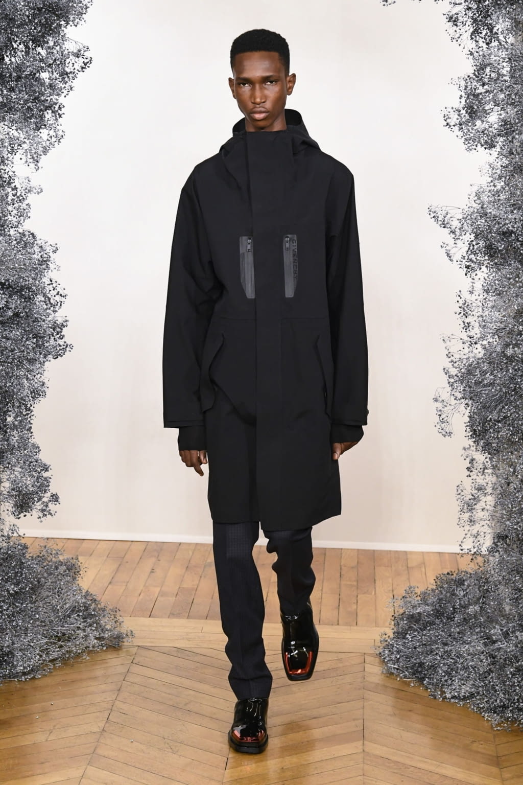 Fashion Week Paris Fall/Winter 2020 look 26 de la collection Givenchy menswear