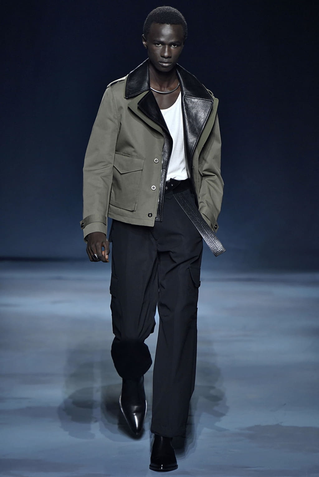 Fashion Week Paris Spring/Summer 2019 look 10 from the Givenchy collection 男装