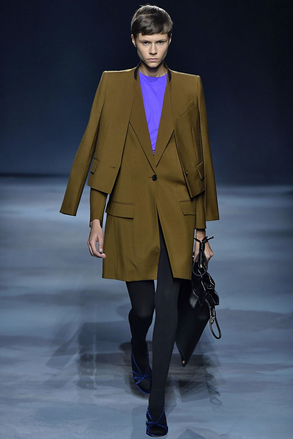 Fashion Week Paris Spring/Summer 2019 look 16 de la collection Givenchy womenswear