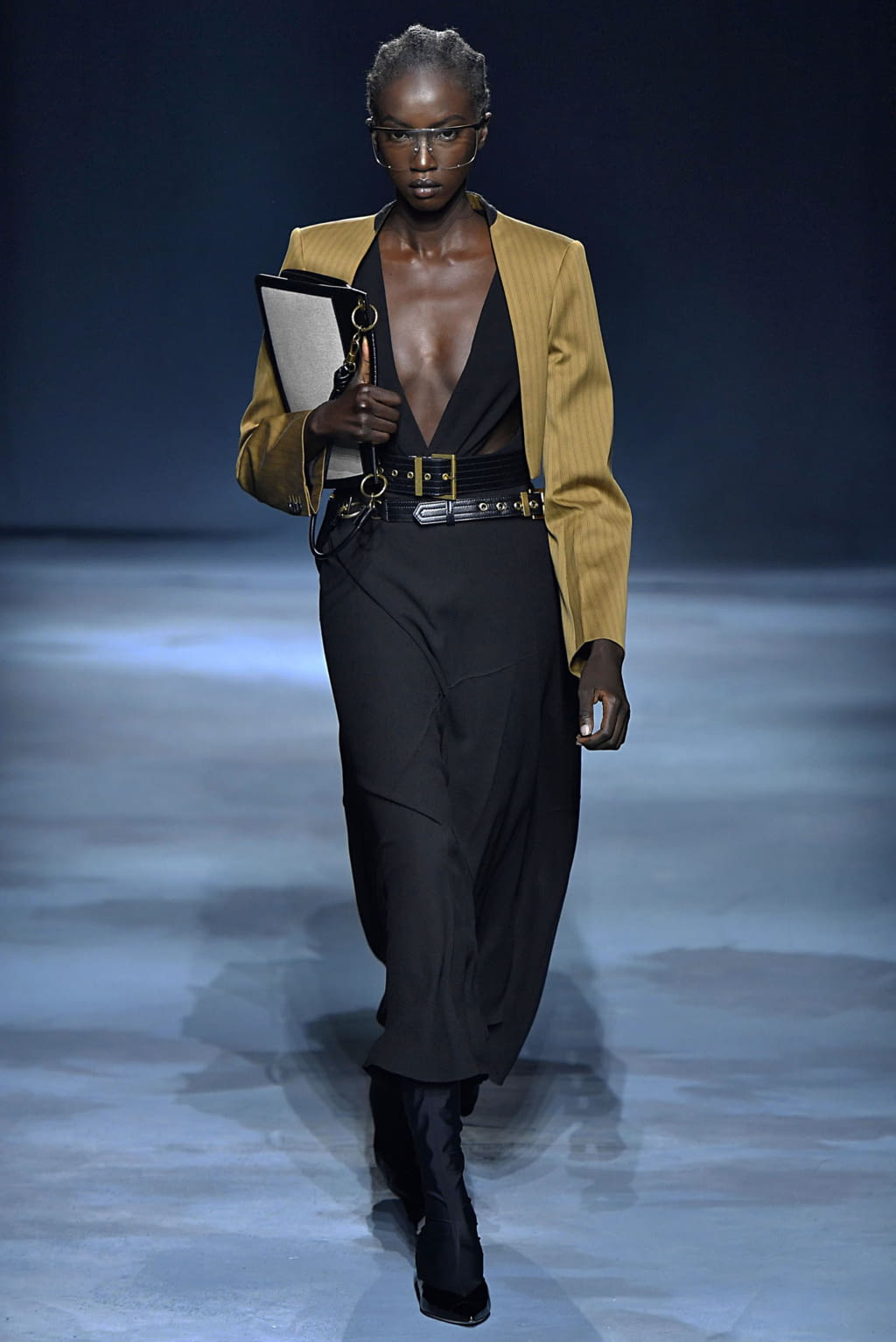 Fashion Week Paris Spring/Summer 2019 look 18 de la collection Givenchy womenswear
