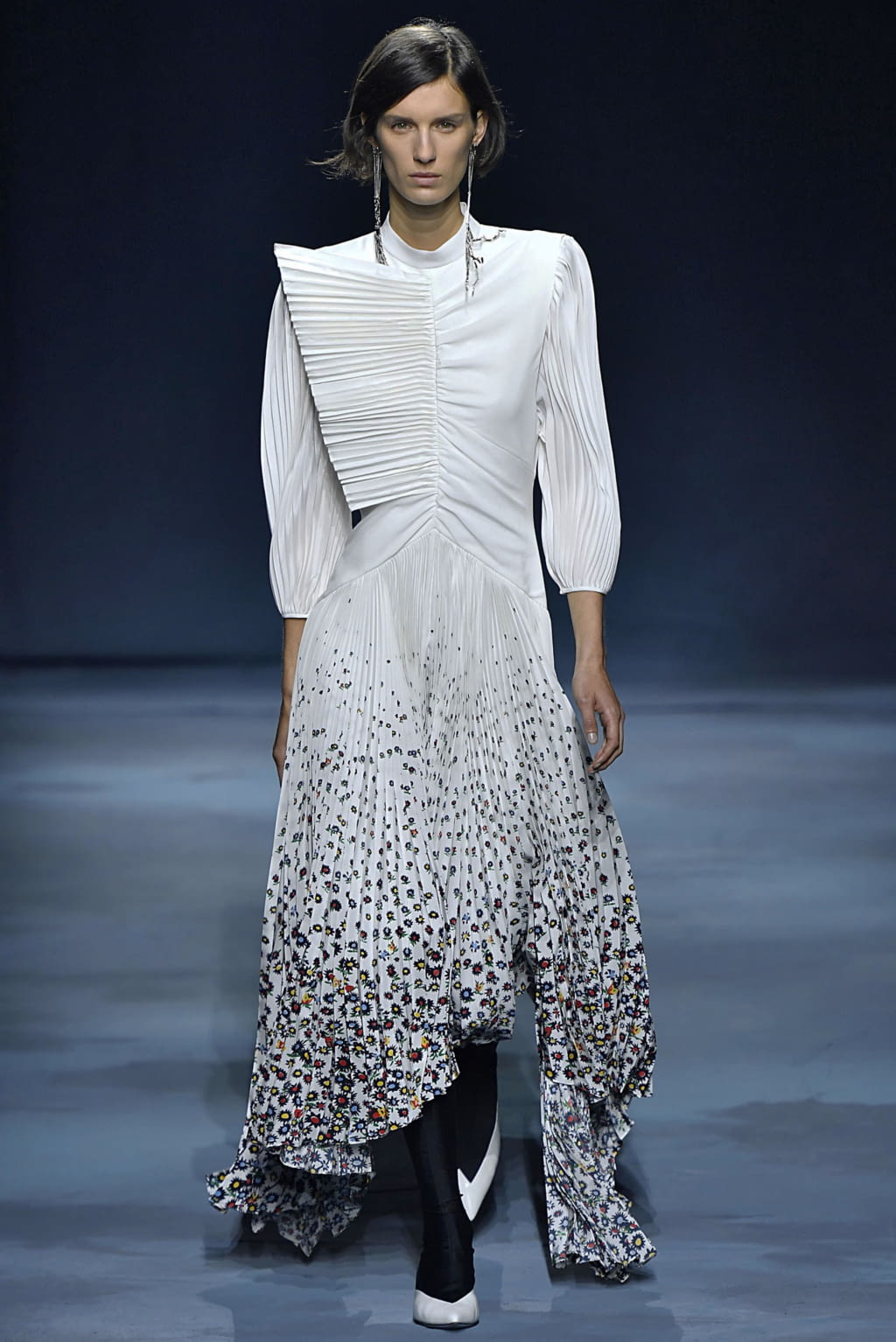 Fashion Week Paris Spring/Summer 2019 look 24 de la collection Givenchy womenswear