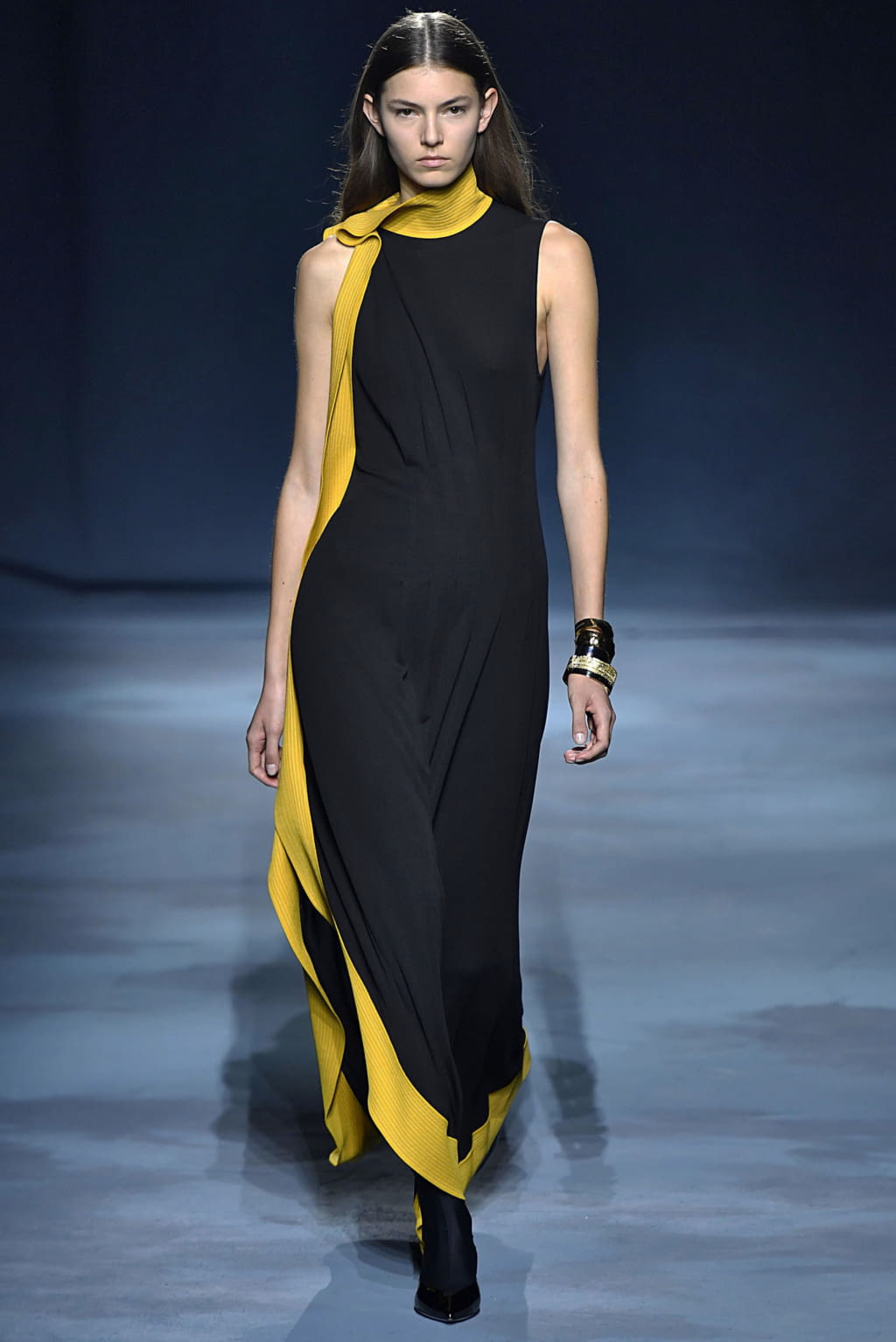 Fashion Week Paris Spring/Summer 2019 look 32 de la collection Givenchy womenswear