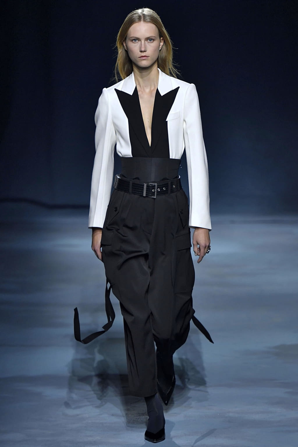 Fashion Week Paris Spring/Summer 2019 look 42 de la collection Givenchy womenswear