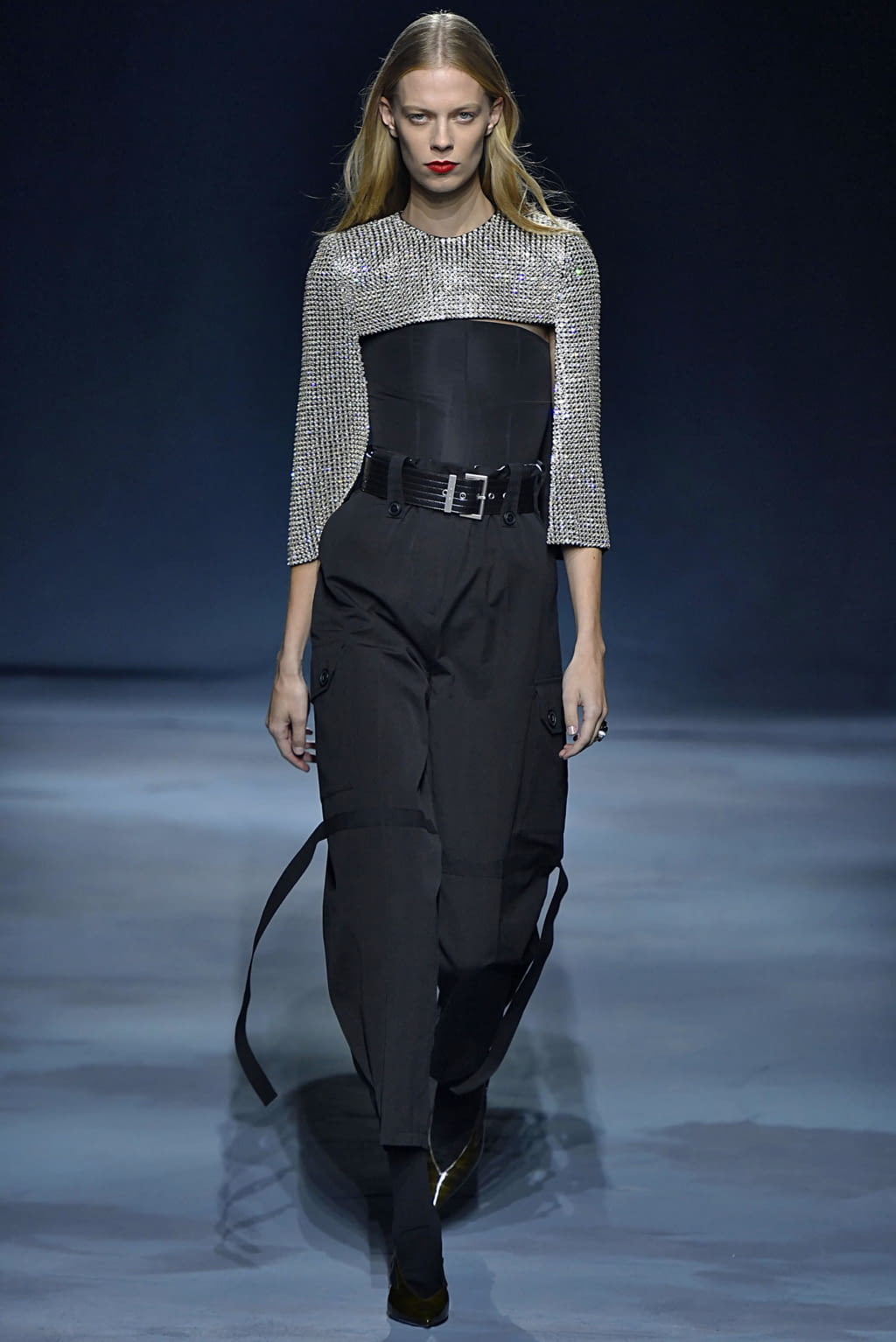 Fashion Week Paris Spring/Summer 2019 look 55 de la collection Givenchy womenswear