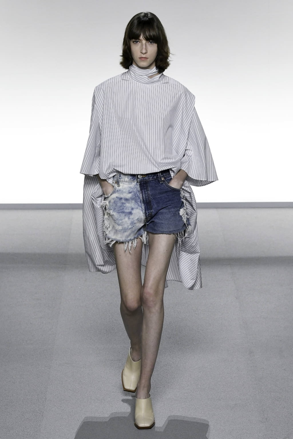Fashion Week Paris Spring/Summer 2020 look 19 de la collection Givenchy womenswear