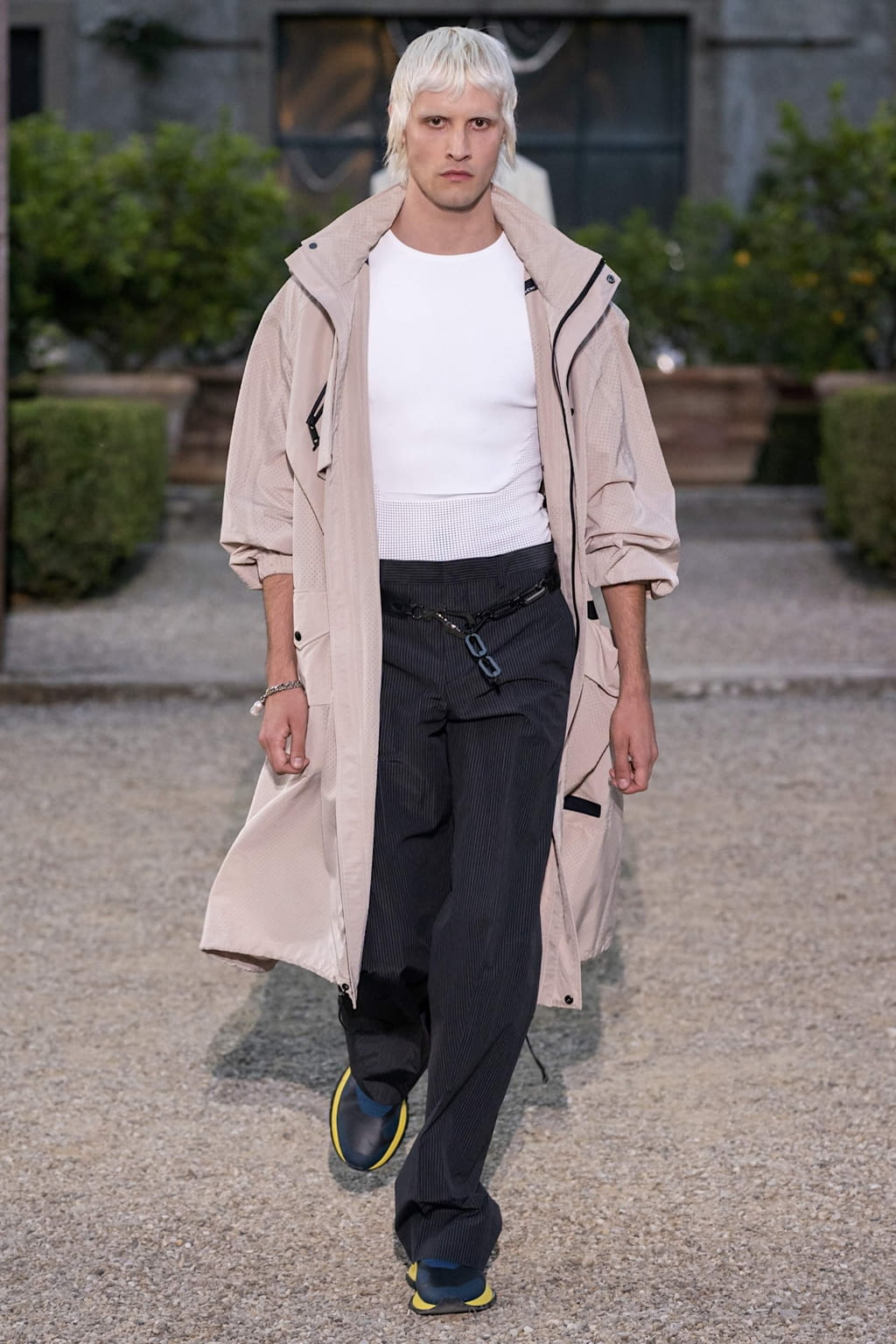 Fashion Week Florence Spring/Summer 2020 look 3 from the Givenchy collection 男装