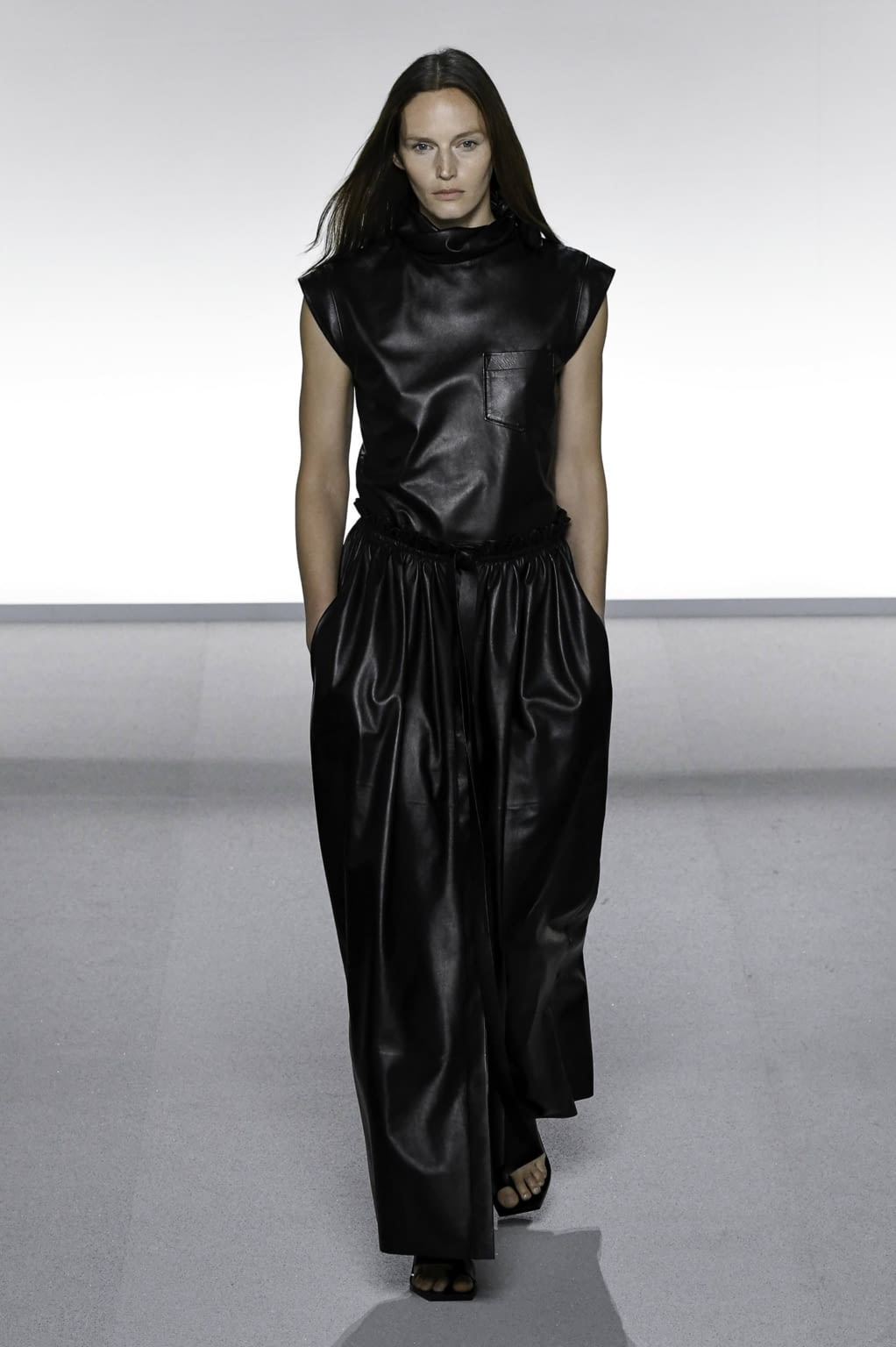 Fashion Week Paris Spring/Summer 2020 look 61 de la collection Givenchy womenswear