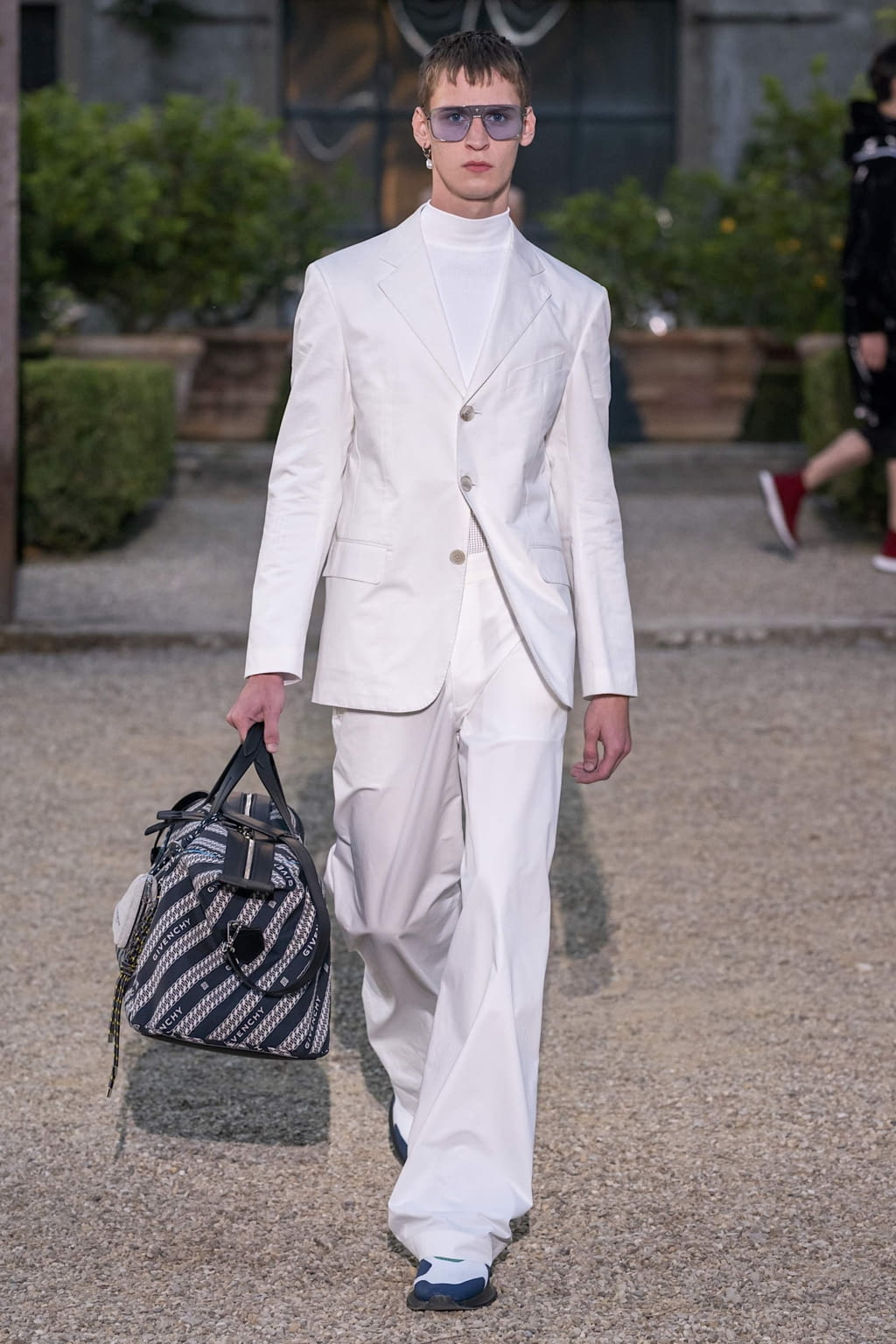 Fashion Week Florence Spring/Summer 2020 look 11 de la collection Givenchy menswear