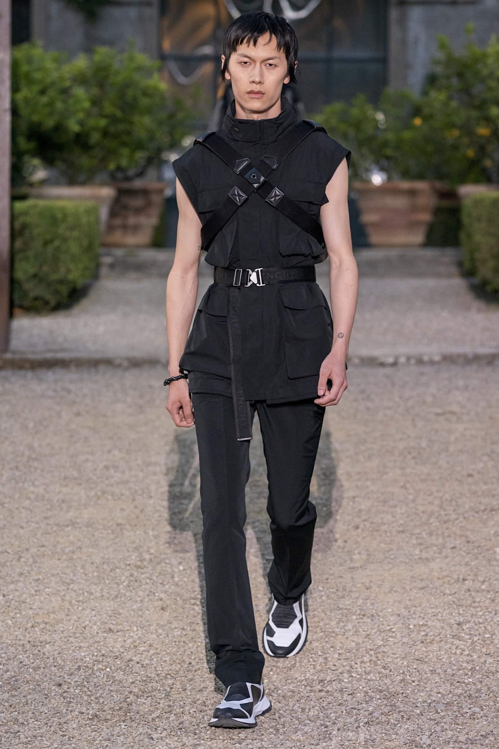 Fashion Week Florence Spring/Summer 2020 look 38 from the Givenchy collection 男装