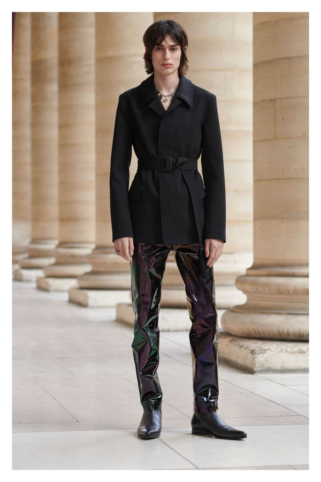 Fashion Week Paris Fall/Winter 2019 look 1 from the Givenchy collection 男装