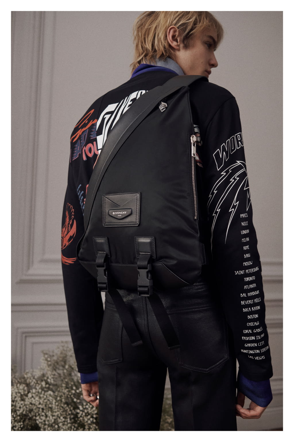 Fashion Week Paris Fall/Winter 2019 look 25 from the Givenchy collection 男装