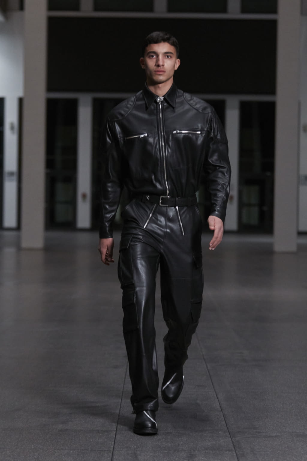 Fashion Week Paris Fall/Winter 2021 look 11 from the GmbH collection 男装