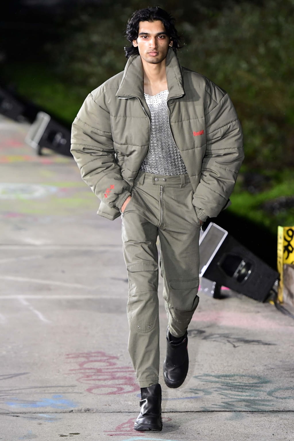 Fashion Week Paris Fall/Winter 2018 look 1 from the GmbH collection 男装