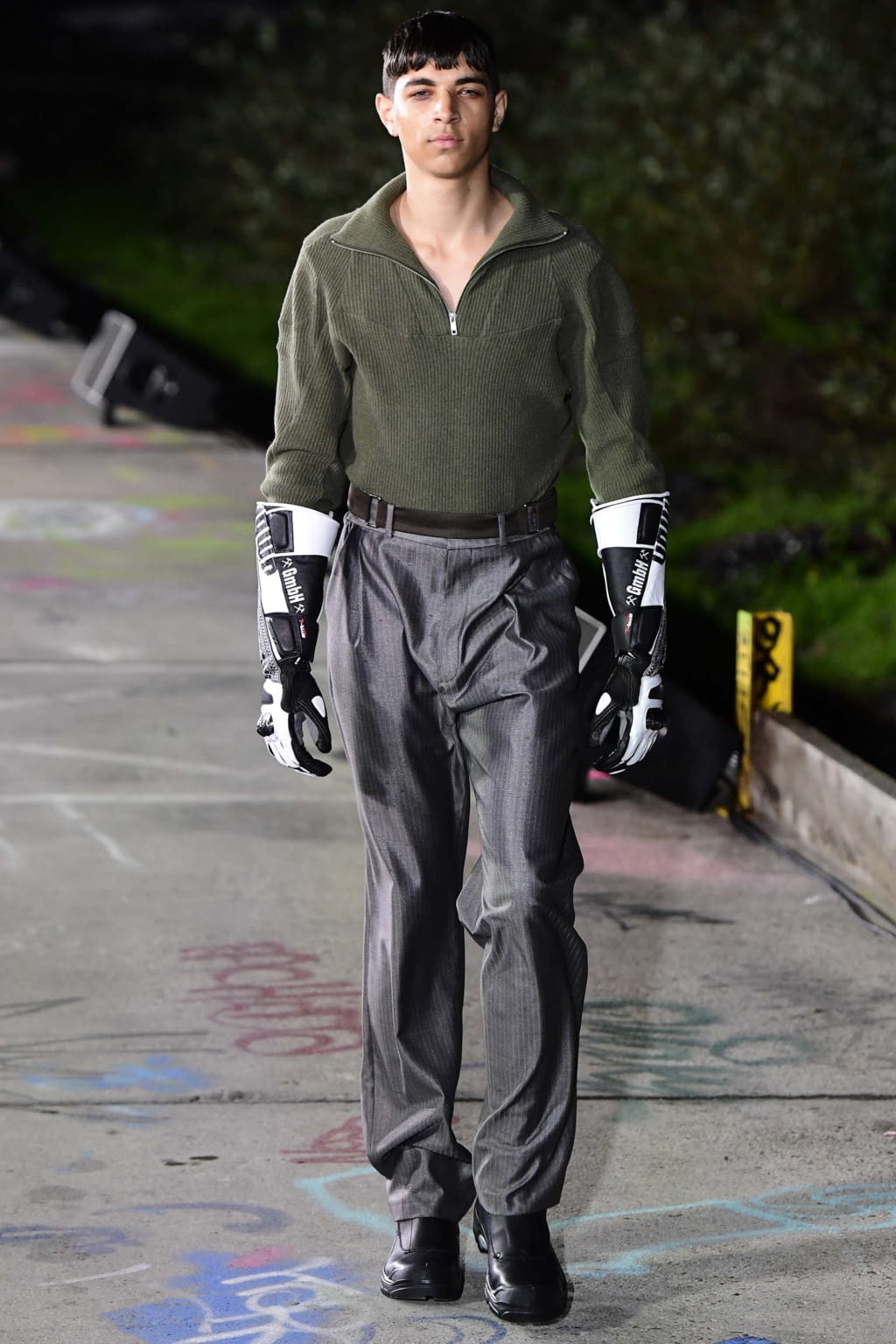 Fashion Week Paris Fall/Winter 2018 look 2 from the GmbH collection 男装