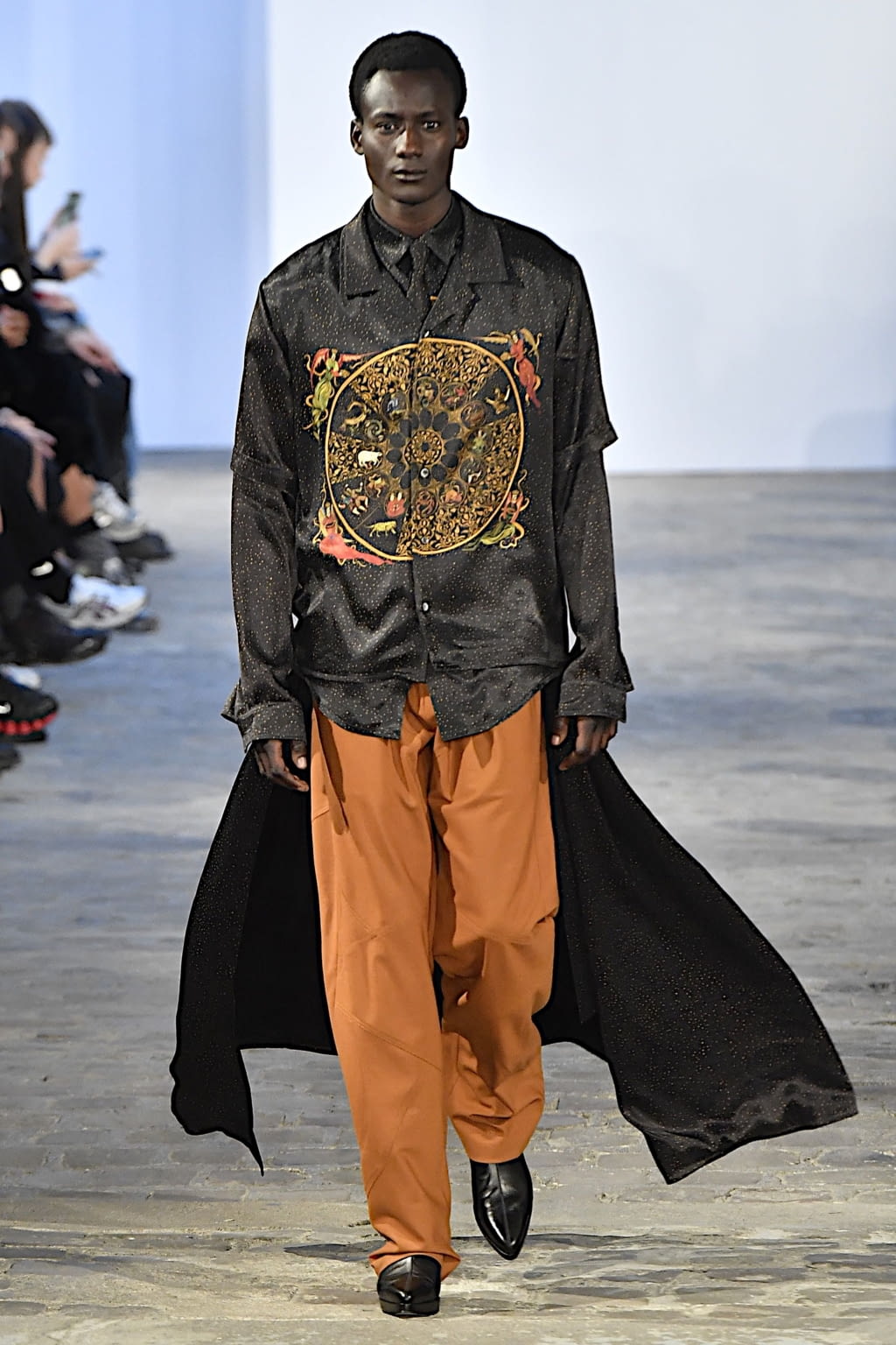 Fashion Week Paris Fall/Winter 2020 look 30 from the GmbH collection 男装