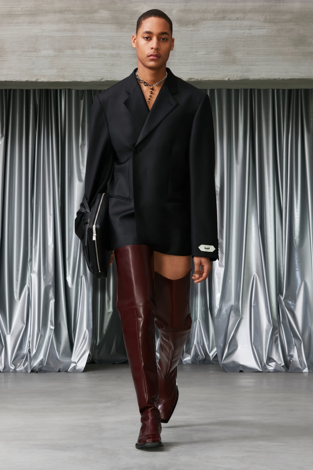 Fashion Week Paris Fall/Winter 2022 look 8 from the GmbH collection 男装