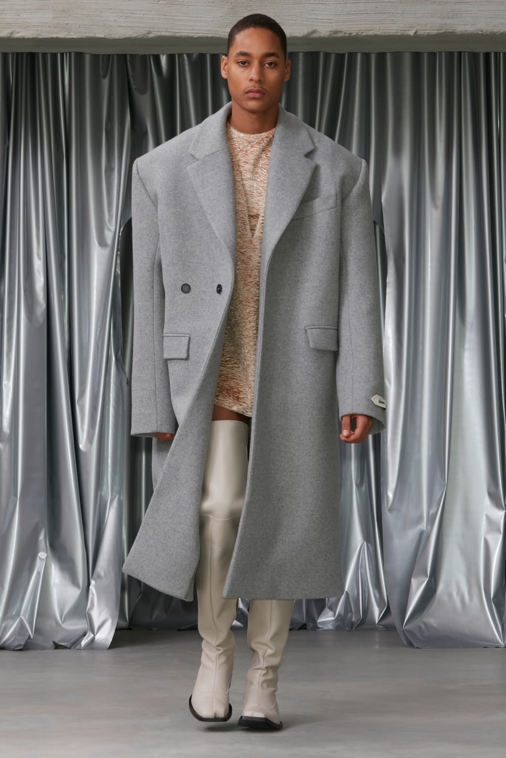 Fashion Week Paris Fall/Winter 2022 look 10 from the GmbH collection 男装