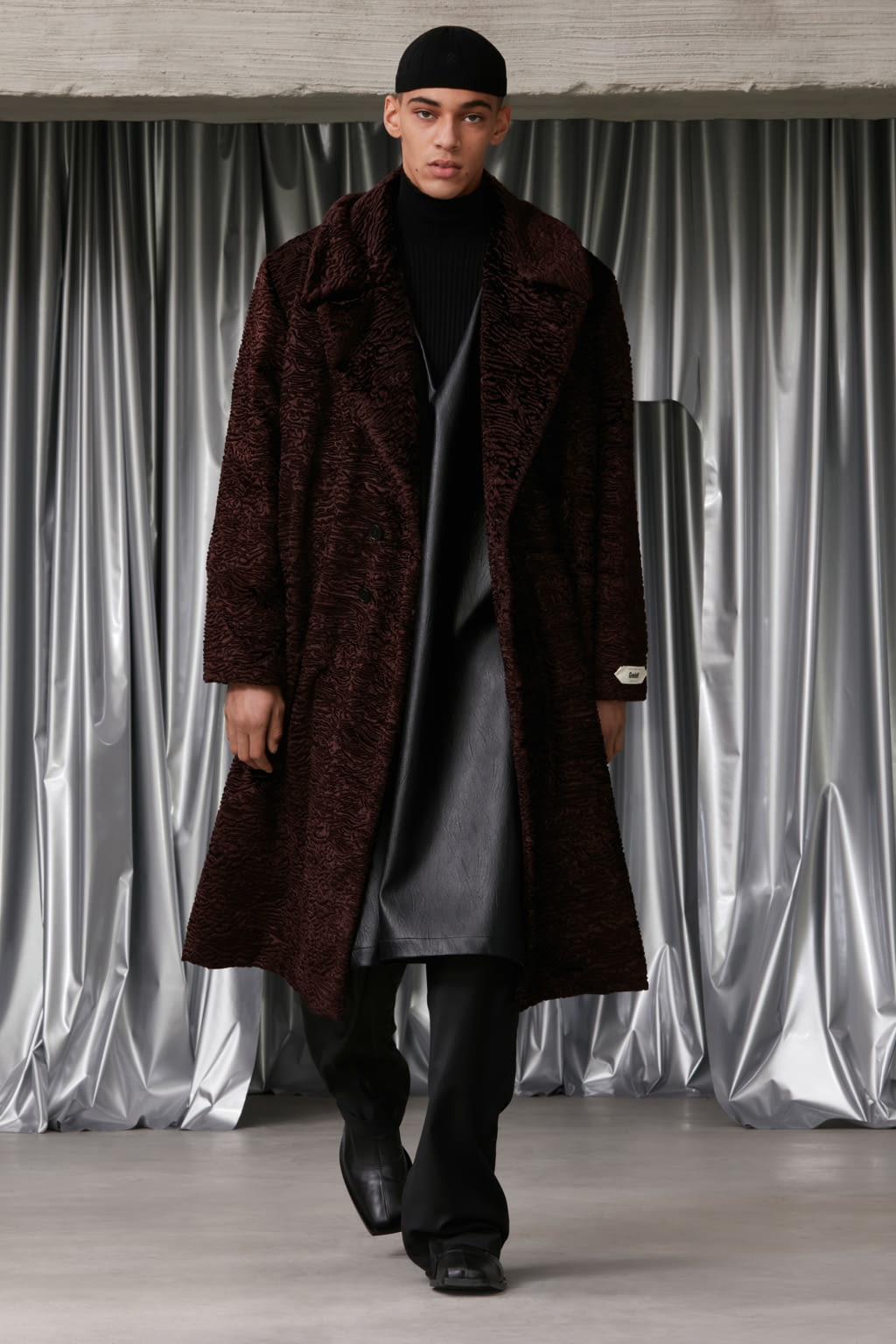 Fashion Week Paris Fall/Winter 2022 look 23 from the GmbH collection 男装