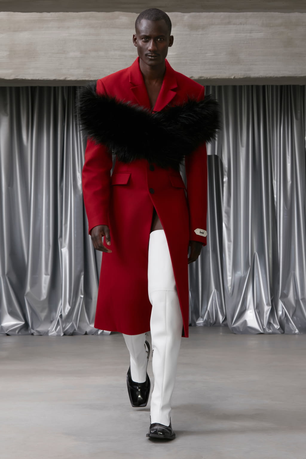 Fashion Week Paris Fall/Winter 2022 look 30 from the GmbH collection 男装