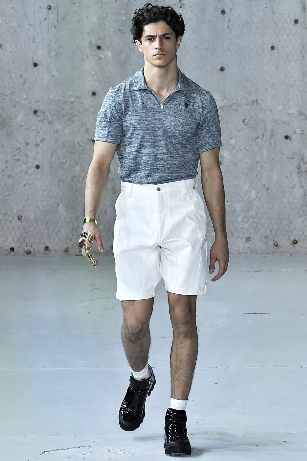 Fashion Week Paris Spring/Summer 2019 look 5 from the GmbH collection menswear