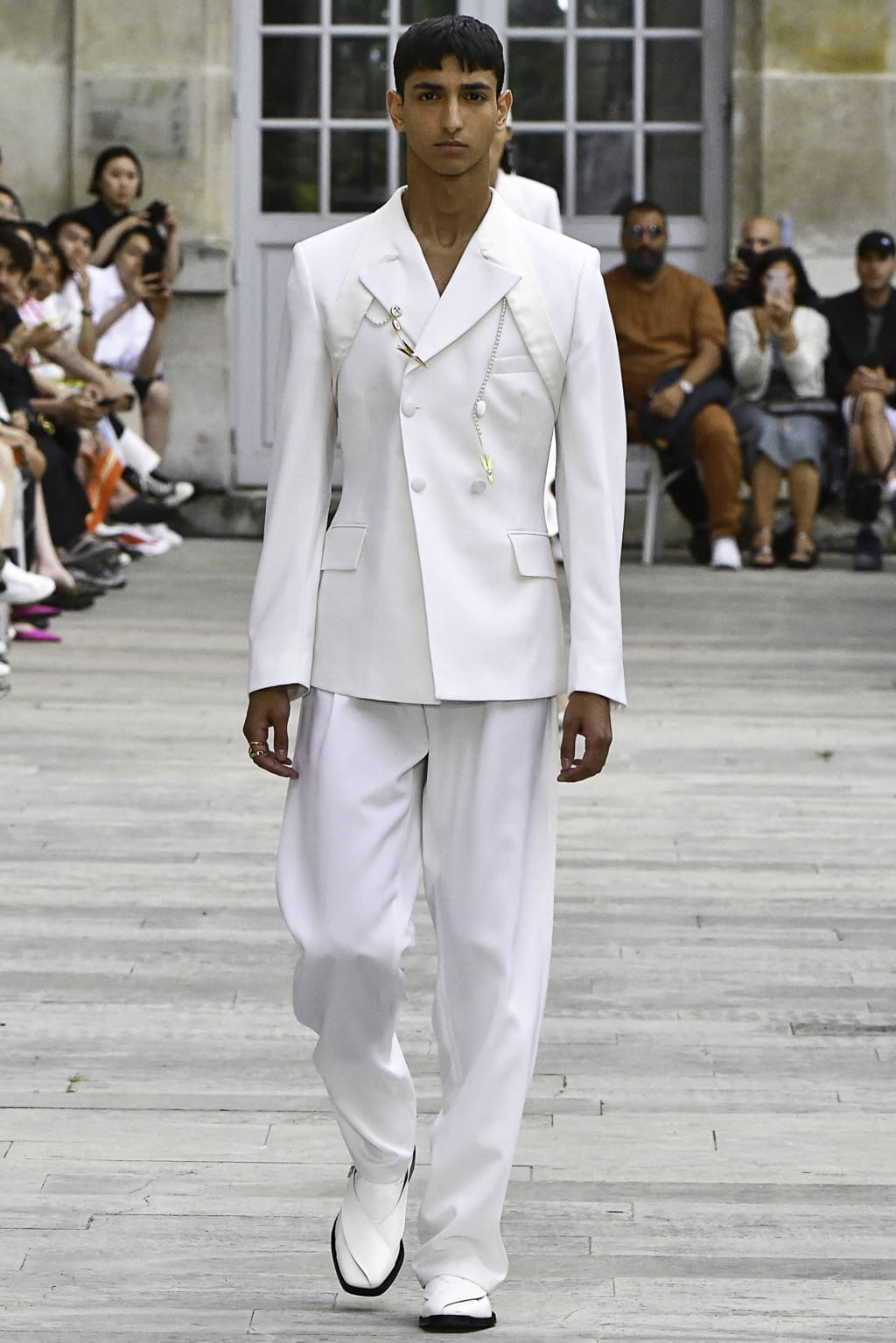 Fashion Week Paris Spring/Summer 2020 look 2 from the GmbH collection menswear