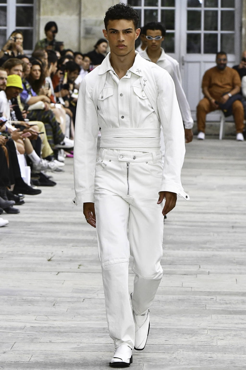 Fashion Week Paris Spring/Summer 2020 look 7 from the GmbH collection 男装