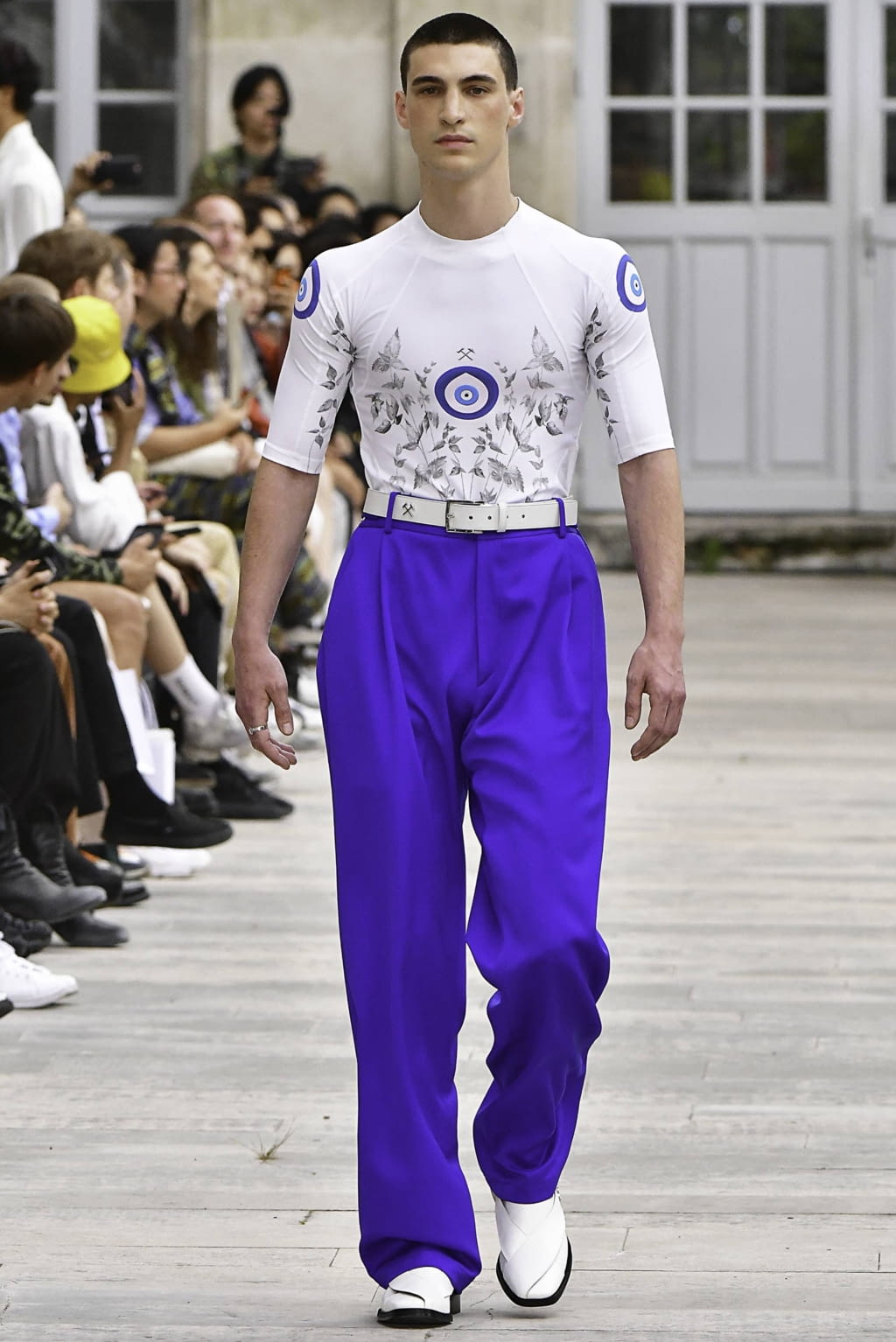 Fashion Week Paris Spring/Summer 2020 look 12 from the GmbH collection 男装